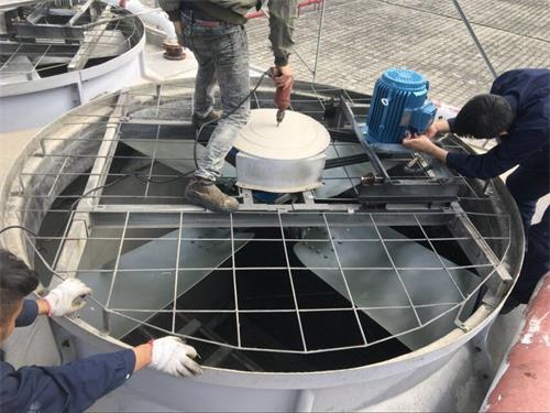 <a href=http://www.jiegelang.cn/tags11_0.html target=_blank class=infotextkey>冷卻塔電機</a>發出異常噪音